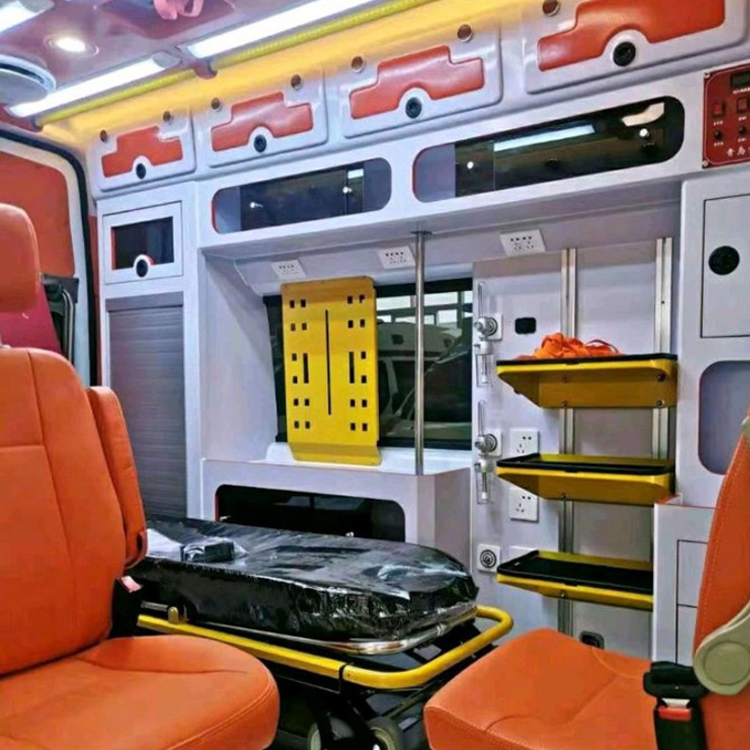 九所镇长途救护车护送病人租赁价格